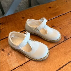 T-Strap Mary Jane Shoes 7c